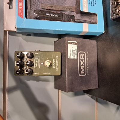 Store Special Product - MXR - M81 Bass Preamp